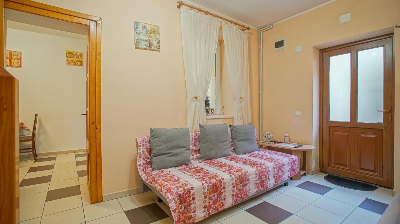 Apartament Simon Брашов Екстериор снимка