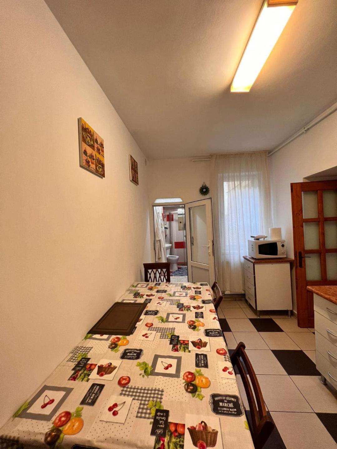 Apartament Simon Брашов Екстериор снимка