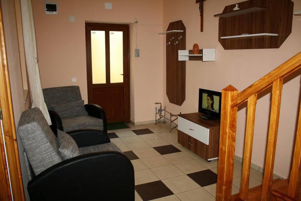 Apartament Simon Брашов Екстериор снимка
