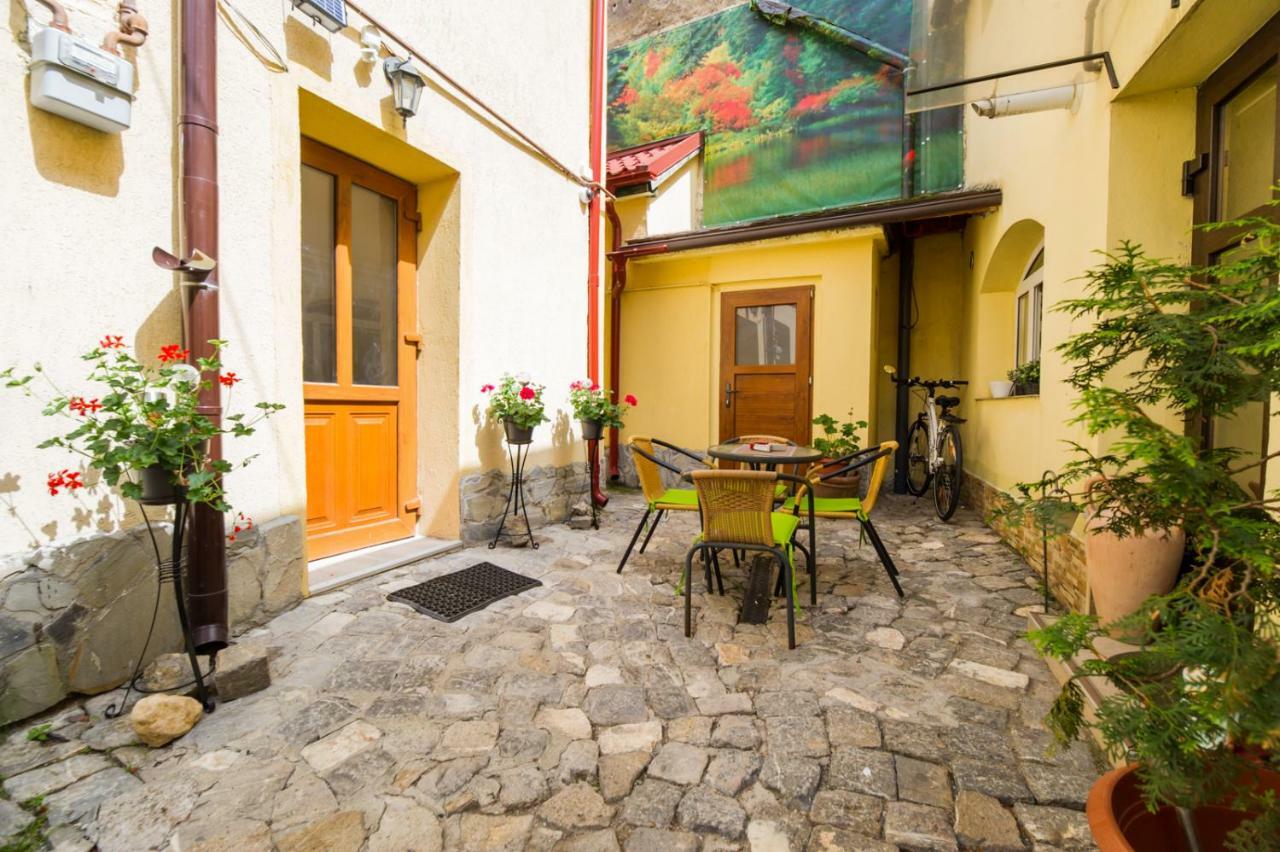 Apartament Simon Брашов Екстериор снимка
